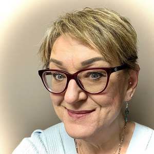 Meet your Posher, Carol